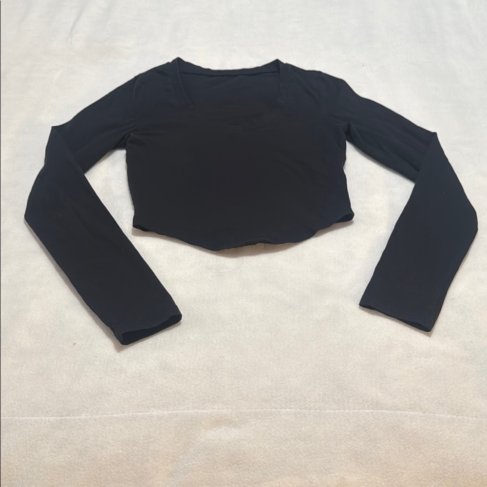 Black Long Sleeve V neck Crop Top